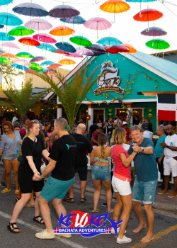Cafe Colao dancing 2